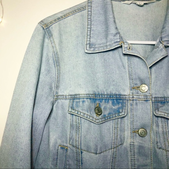 Boxy Light Wash Cropped Denim Jacket - Picture 2 of 5